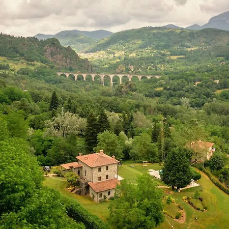 Casa Di Pietra En El Norte De Lucca, Toscana * Camporgiano