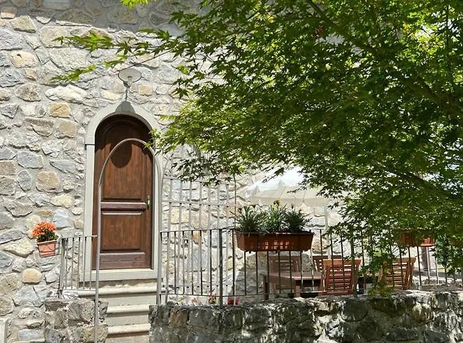 Casa Di Pietra En El Norte De Lucca, Toscana * Camporgiano