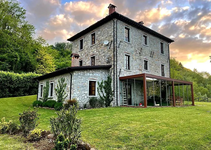 Casa Di Pietra En El Norte De Lucca, Toscana Villa *