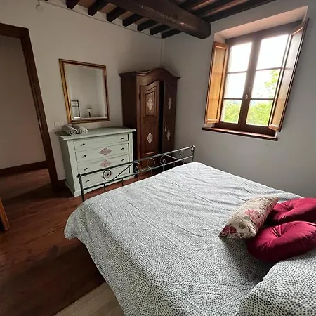 Casa Di Pietra En El Norte De Lucca, Toscana