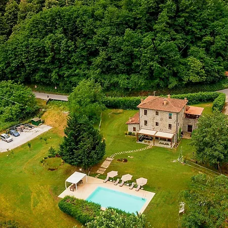 Casa Di Pietra En El Norte De Lucca, Toscana Camporgiano